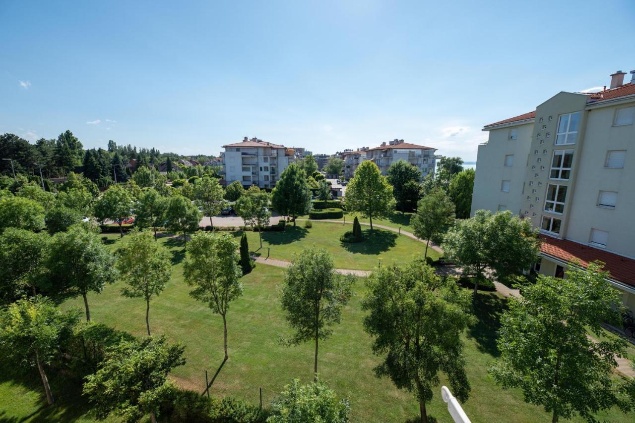 Lakeside Family Apartment Siófok Extérieur photo