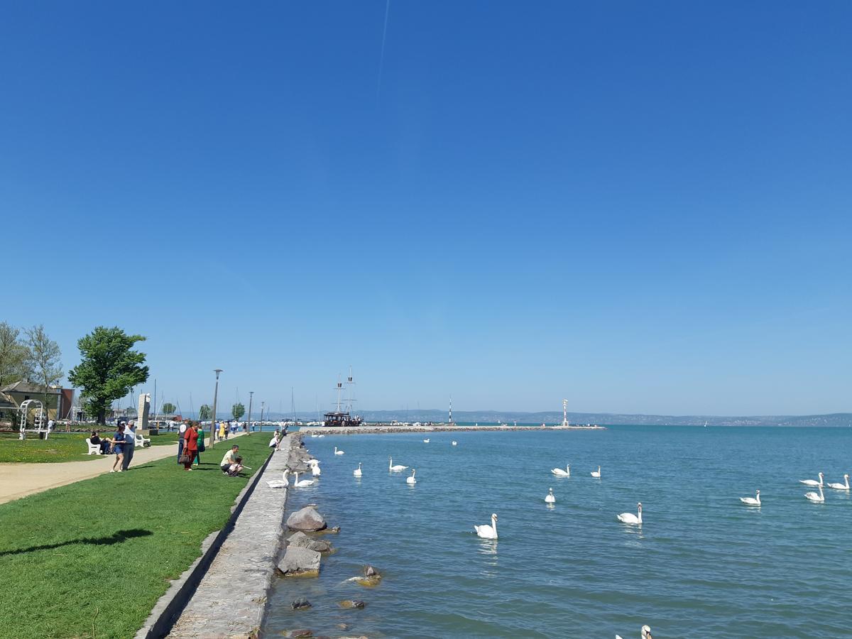 Lakeside Family Apartment Siófok Extérieur photo